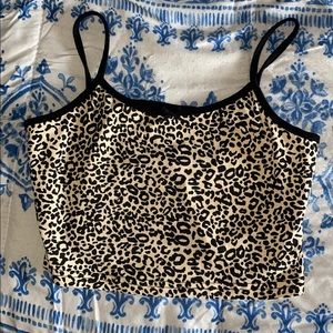 Leopard Print Crop-Top